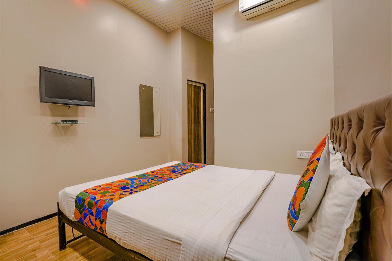 Fabexpress Comfort Stay - Nr Mumbai International Airport Exterior photo